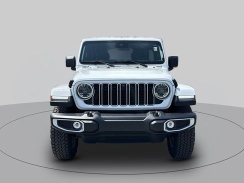 Used 2025 Jeep Wrangler Unlimited Sahara AWD/4WD image 8