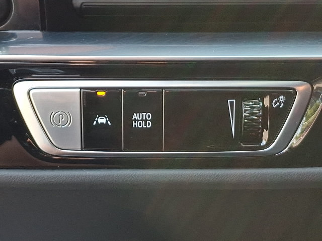 Used 2024 Cadillac Lyriq Sport AWD/4WD image 9