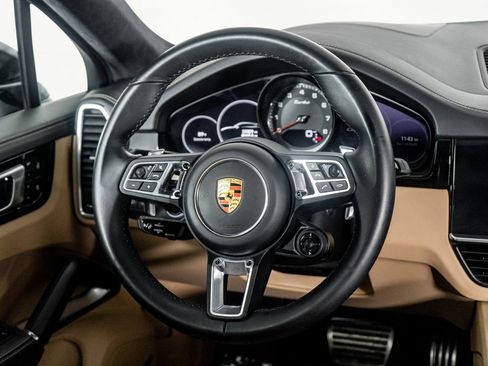 Used 2023 Porsche Cayenne Turbo w/ Premium Package Plus (PI3) image 37