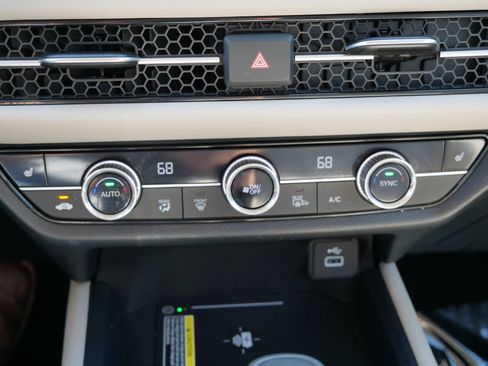 Used 2024 Honda HR-V EX-L image 23