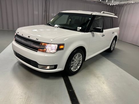 Used 2019 Ford Flex SEL w/ Class III Trailer Tow Package AWD/4WD image 3