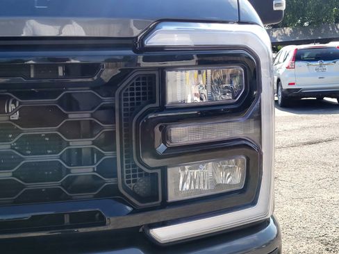 Certified 2025 Ford F250 Lariat w/ Lariat Ultimate Package AWD/4WD image 11