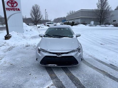 Used 2023 Toyota Corolla LE w/ Carpet Mat Package (TMS) image 7
