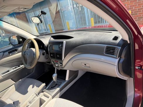 Used 2013 Subaru Forester 2.5X Premium w/ All-Weather Plus Pkg AWD/4WD image 26