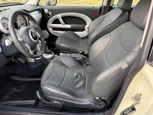 Used 2003 MINI Cooper Hardtop image 9
