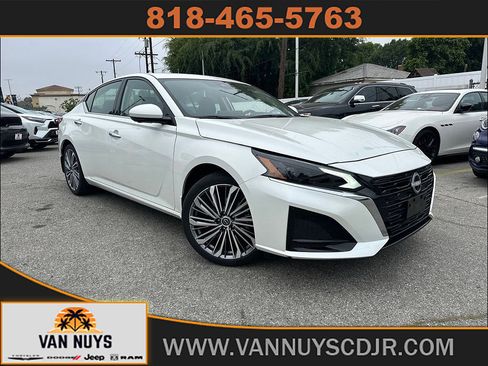 Used 2025 Nissan Altima 2.5 SL FWD image 1
