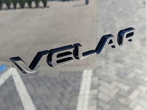 New 2026 Land Rover Range Rover Velar Dynamic SE AWD/4WD image 10