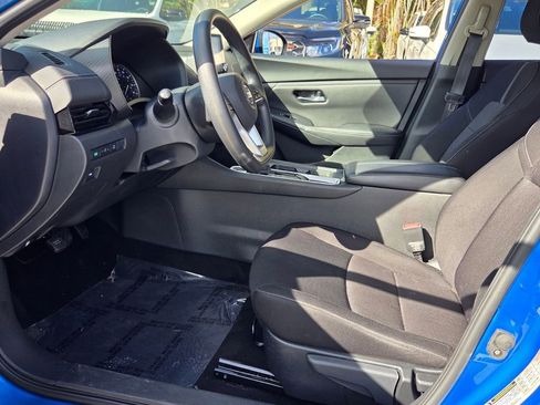 Used 2023 Nissan Sentra SV FWD image 9