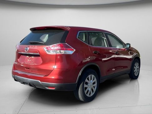 Used 2016 Nissan Rogue S FWD image 4
