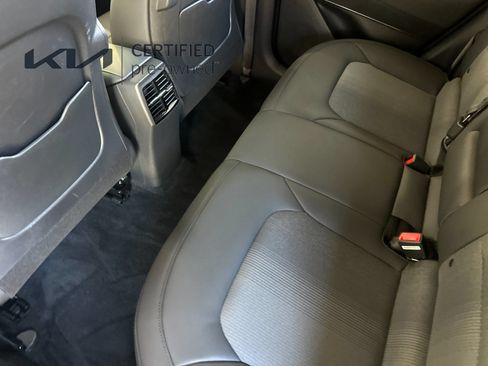Certified 2023 Kia Niro Wind FWD image 13