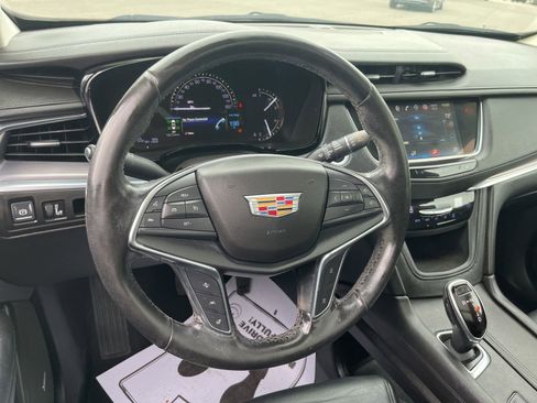 Used 2019 Cadillac XT5 Premium Luxury image 40