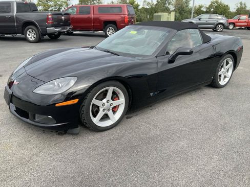 Used 2005 Chevrolet Corvette Convertible w/ Preferred Equipment Group RWD image 13