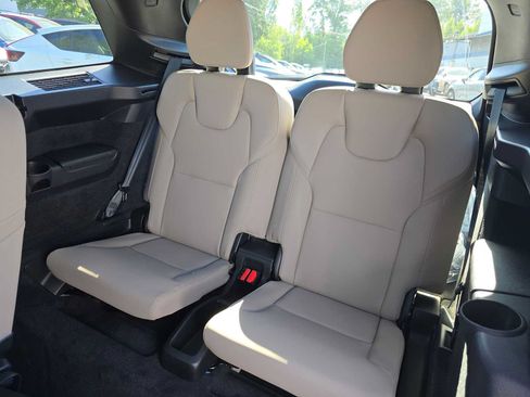 Used 2026 Volvo XC90 B6 Plus w/ Protection Package Premier AWD/4WD image 17