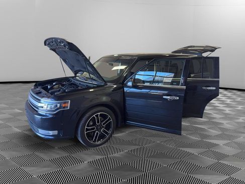 Used 2014 Ford Flex Limited w/ Equipment Group 301A FWD image 11