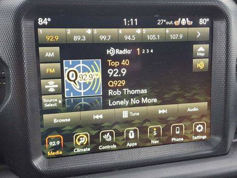 Used 2021 Jeep Wrangler Unlimited Sahara w/ Cold Weather Group image 17