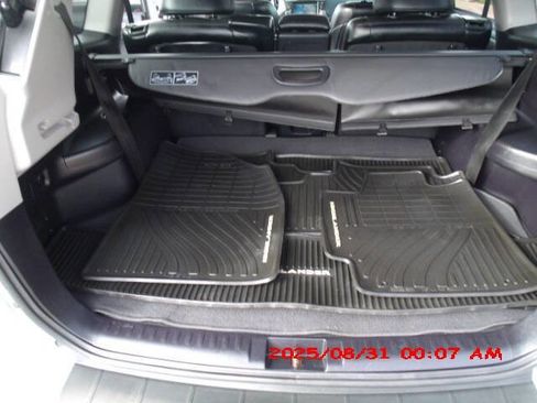 Used 2011 Toyota Highlander Limited image 15