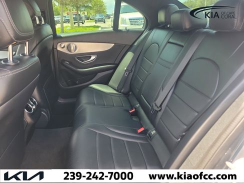 Used 2018 Mercedes-Benz C 300 4MATIC Sedan image 14