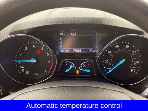 Used 2019 Ford Escape SE image 15