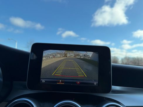 Used 2017 Mercedes-Benz C 300 4MATIC Sedan image 12