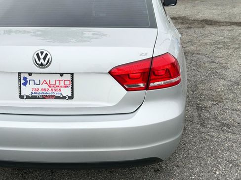 Used 2013 Volkswagen Passat 2.5 SE FWD image 86