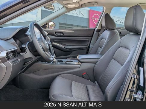 Certified 2025 Nissan Altima 2.5 S image 14