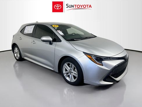 Used 2021 Toyota Corolla SE FWD image 1
