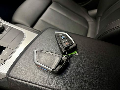 Used 2023 BMW i4 eDrive40 w/ M Sport Package RWD image 38