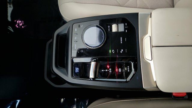 Used 2024 BMW iX xDrive50 w/ Premium Package AWD/4WD image 68