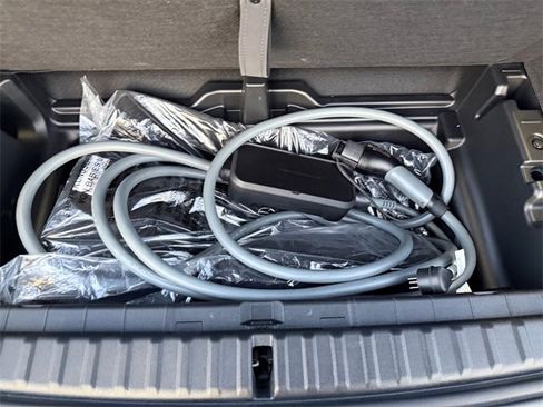 Certified 2025 BMW iX xDrive50 image 19