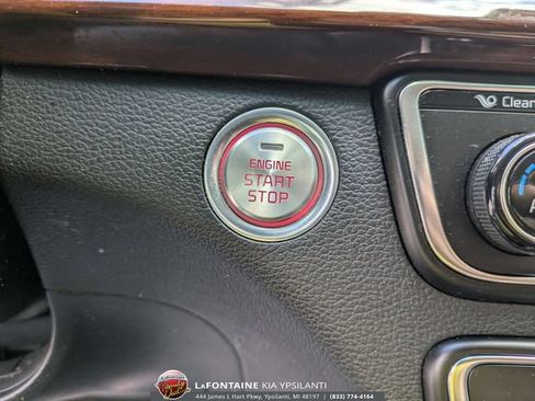 Used 2019 Kia Cadenza Technology FWD image 22