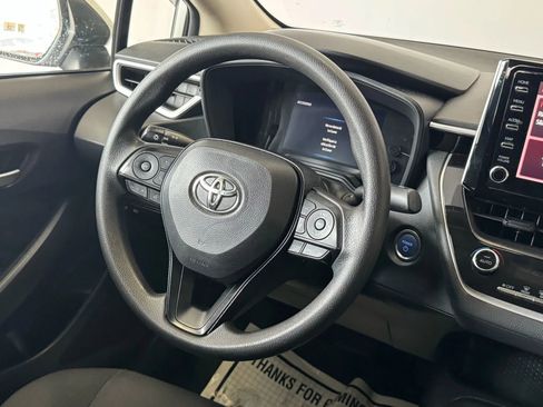 Used 2020 Toyota Corolla LE image 11