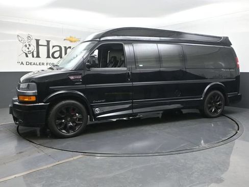 Used 2025 Chevrolet Express 2500 Extended w/ Driver Convenience Package RWD image 38