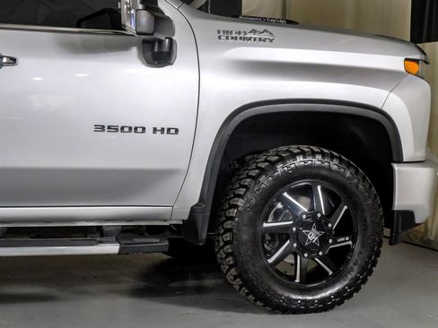 Used 2021 Chevrolet Silverado 3500 High Country w/ Snow Plow Prep/Camper Package image 8