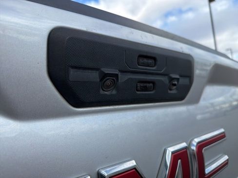 Used 2021 GMC Sierra 1500 SLE w/ X31 Off-Road Package image 6