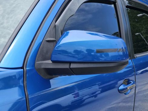 Used 2016 Toyota Tacoma SR5 RWD image 11