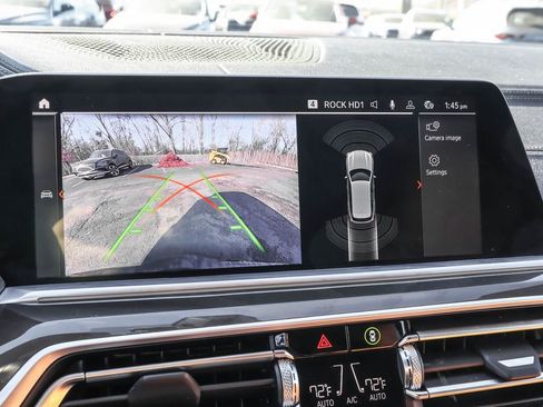 Used 2022 BMW X5 xDrive40i w/ M Sport Package image 8