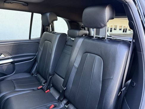 Certified 2023 Mercedes-Benz GLB 250 4MATIC image 14