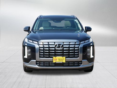 Used 2024 Hyundai Palisade Calligraphy AWD/4WD image 2