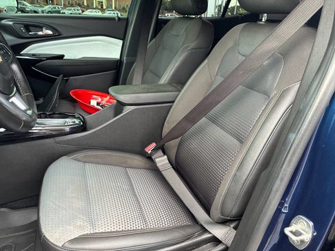 Used 2024 Chevrolet Trax LT w/ Driver Confidence Package FWD image 10