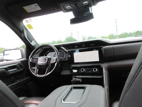 Certified 2022 GMC Sierra 1500 AT4 w/ AT4 Preferred Package AWD/4WD image 26