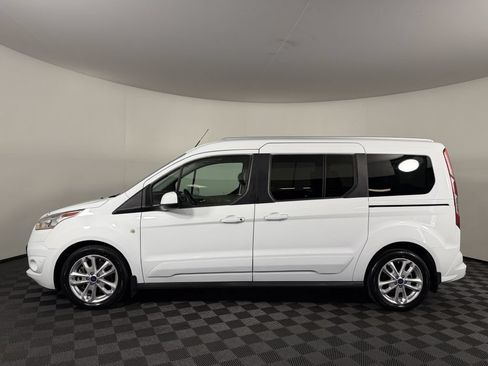 Used 2017 Ford Transit Connect Titanium FWD image 7