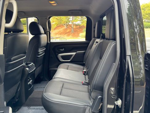 Used 2016 Nissan Titan PRO-4X image 35