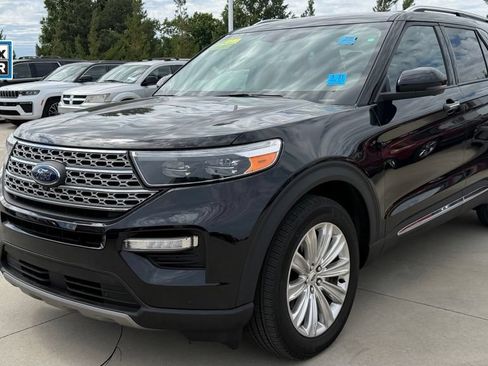 Used 2022 Ford Explorer Limited w/ Equipment Group 301A AWD/4WD image 1