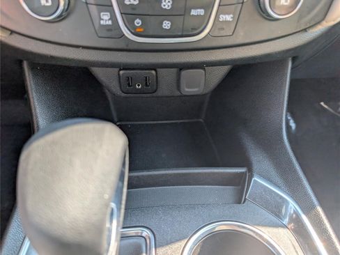 Used 2023 Chevrolet Traverse LS AWD/4WD image 26