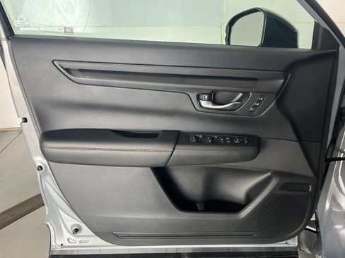 Used 2025 Honda CR-V Sport-L image 27
