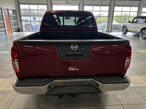 Used 2019 Nissan Frontier SV image 10