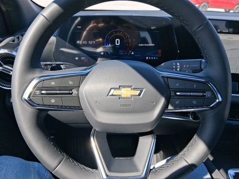 New 2026 Chevrolet Equinox LT w/ LPO, Floor Liner Package FWD image 8