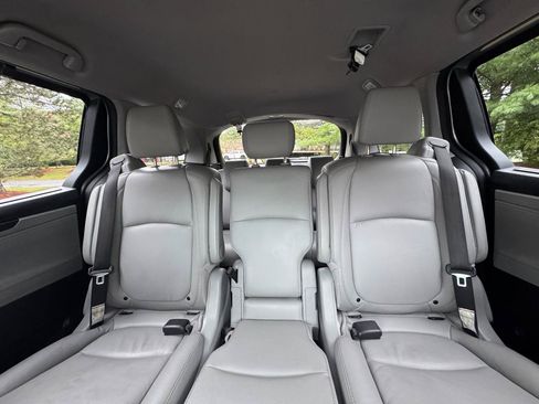 Used 2019 Honda Odyssey EX-L image 16