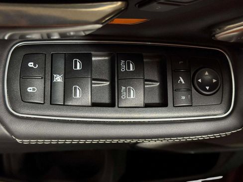 Used 2020 RAM 1500 Limited image 7