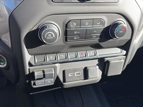 Used 2025 Chevrolet Silverado 2500 W/T w/ WT/CX Safety Package image 25